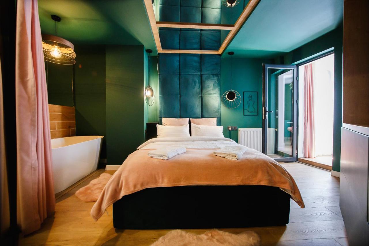 Green Velvet City Retreat Орадя Екстер'єр фото
